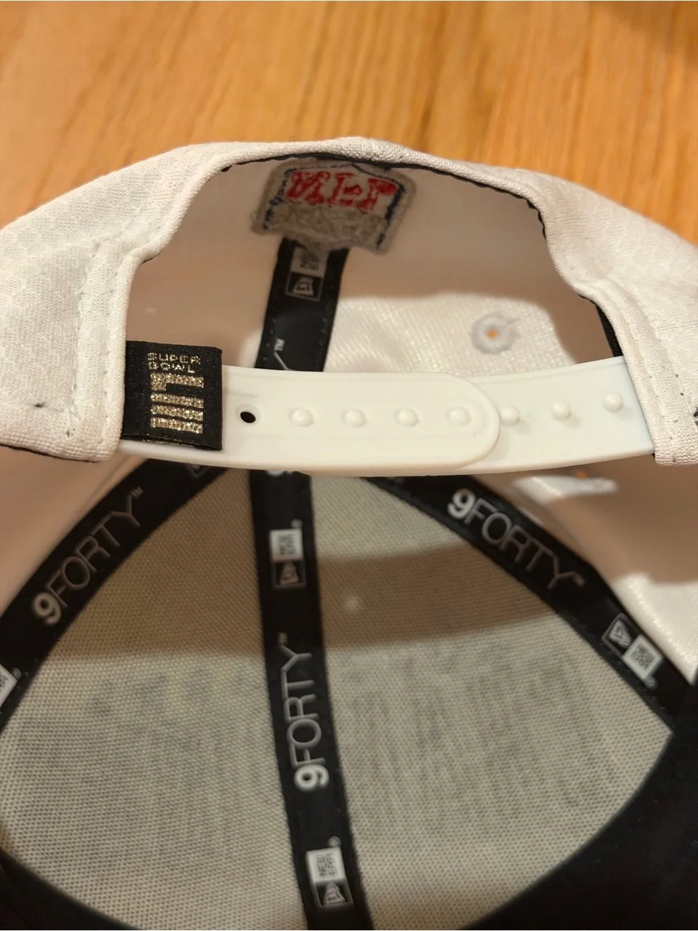 New Era White & Gray New England Patriots Super Bowl Champions 9FORTY Hat
